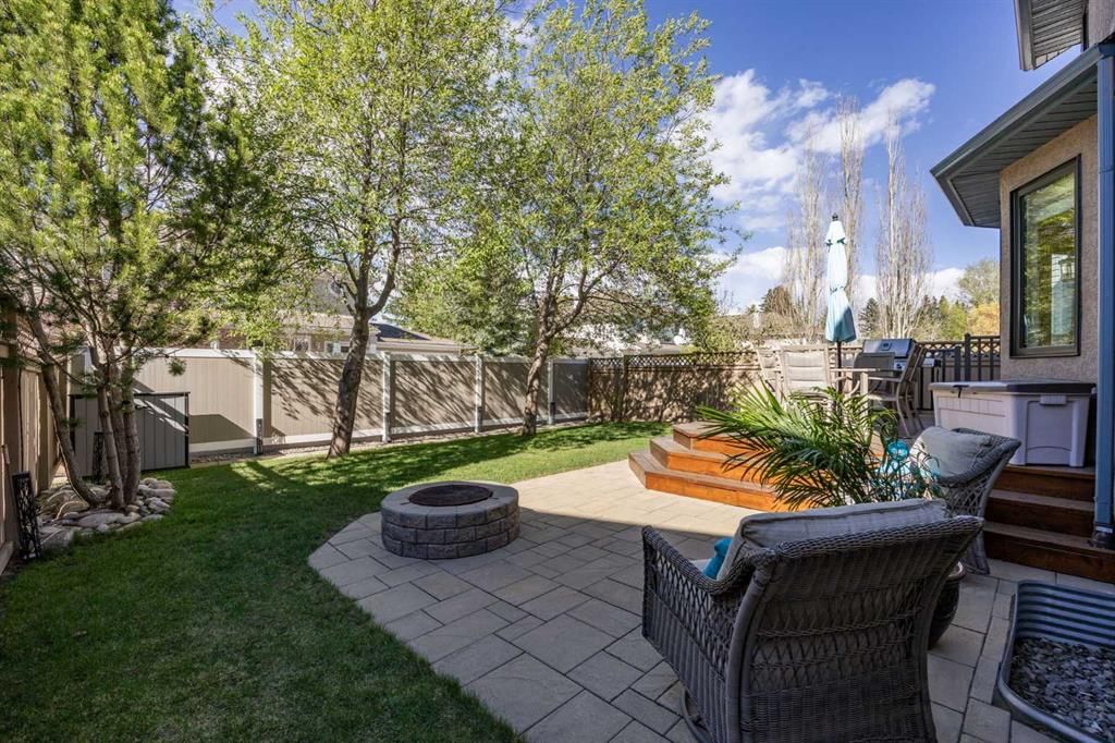 142 Sierra Nevada Green SW, Calgary — photo 4 of 43