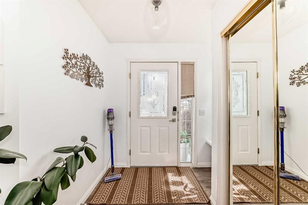 153 Cougarstone Place SW, Calgary — photo 3 of 26