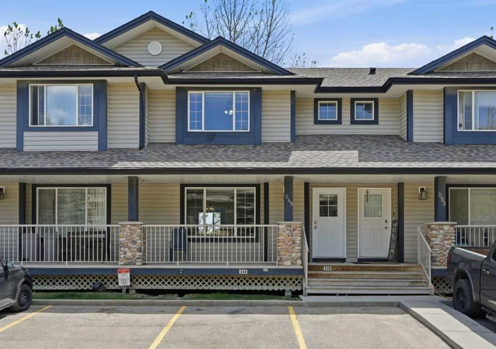 249 Citadel Point NW, Calgary — main listing photo