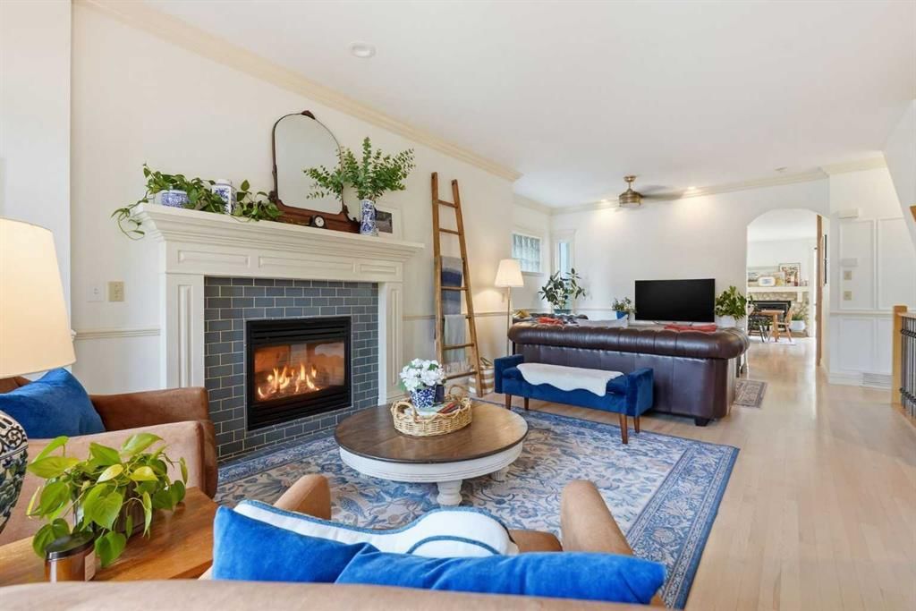 1729 31 Avenue SW, Calgary — photo 5 of 50