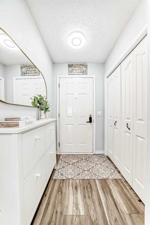 57 Mt Aberdeen Manor SE, Calgary — photo 3 of 18
