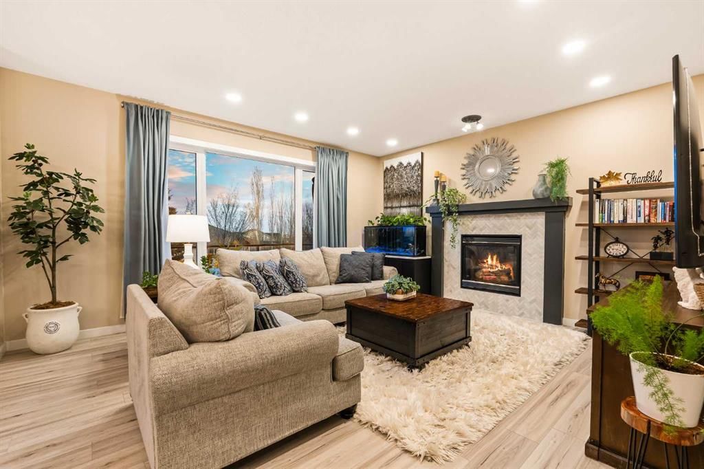 62 Panamount View NW, Calgary — photo 4 of 50