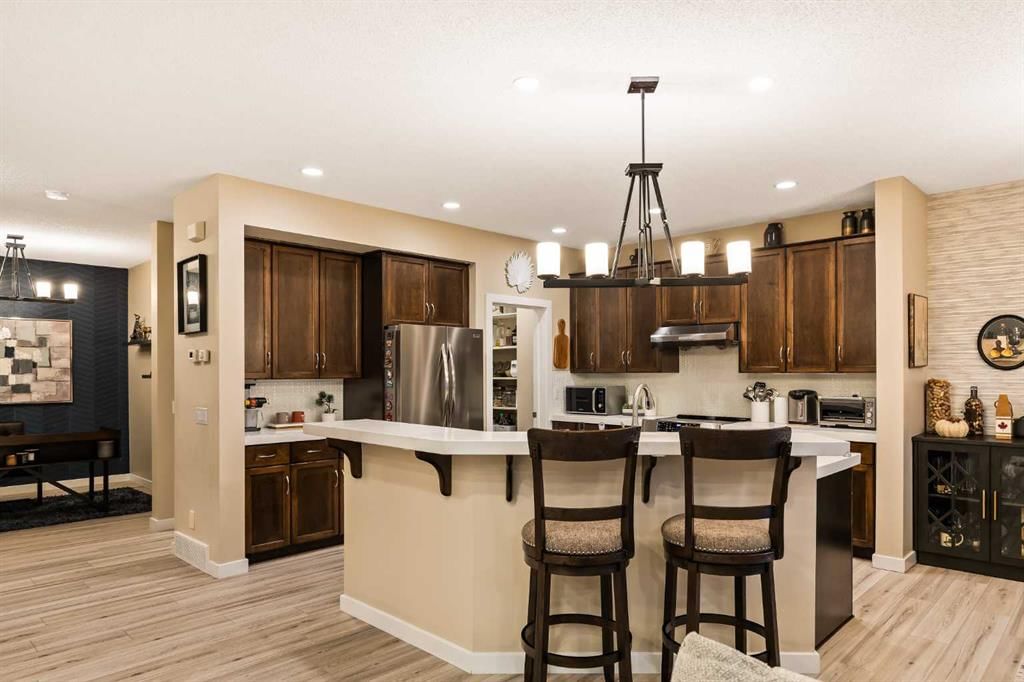62 Panamount View NW, Calgary — photo 5 of 50