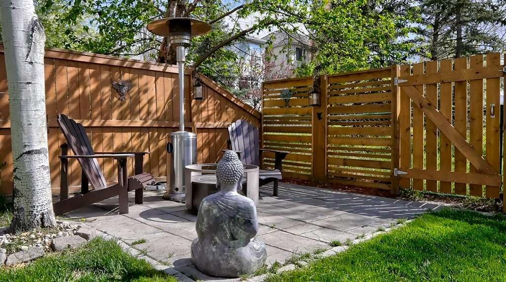 278 Mt Douglas Close SE, Calgary — photo 4 of 44