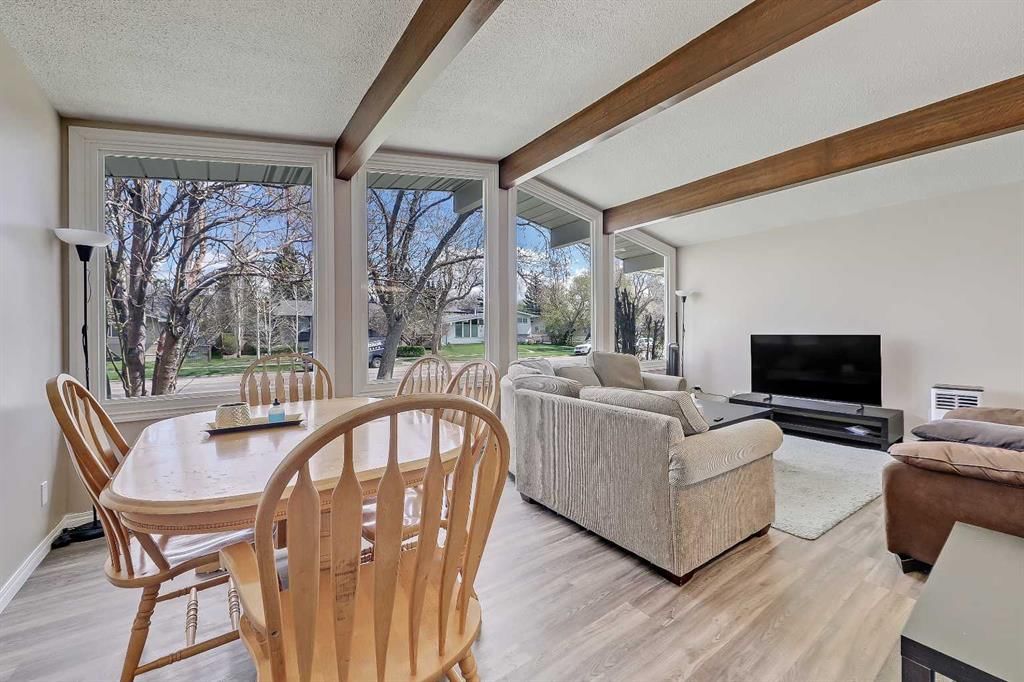 1315 Northmount Drive NW, Calgary — photo 3 of 41