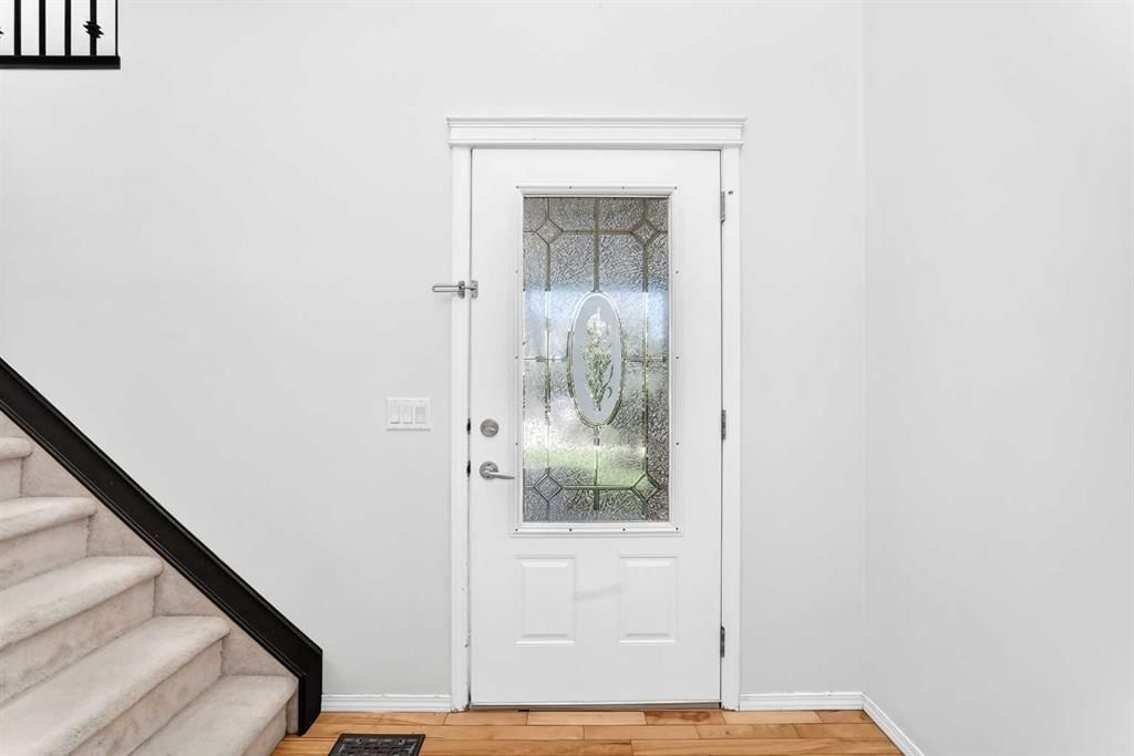 6 Cougarstone Crescent SW, Calgary — photo 3 of 43