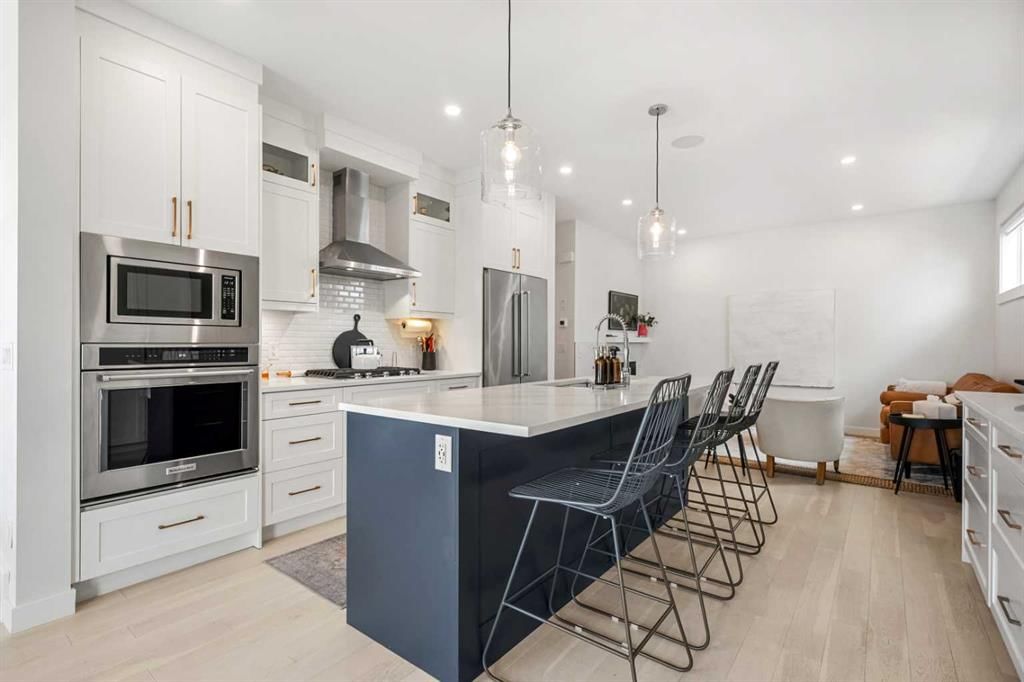1303 18 Avenue NW, Calgary — photo 5 of 50