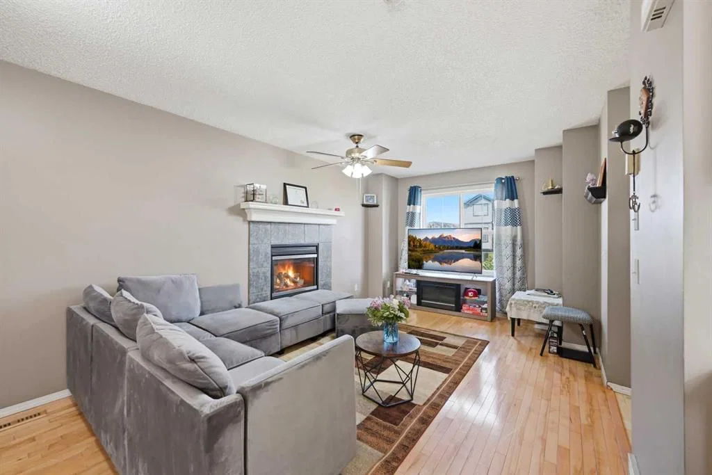 6 Saddlemont Way NE, Calgary — photo 5 of 33