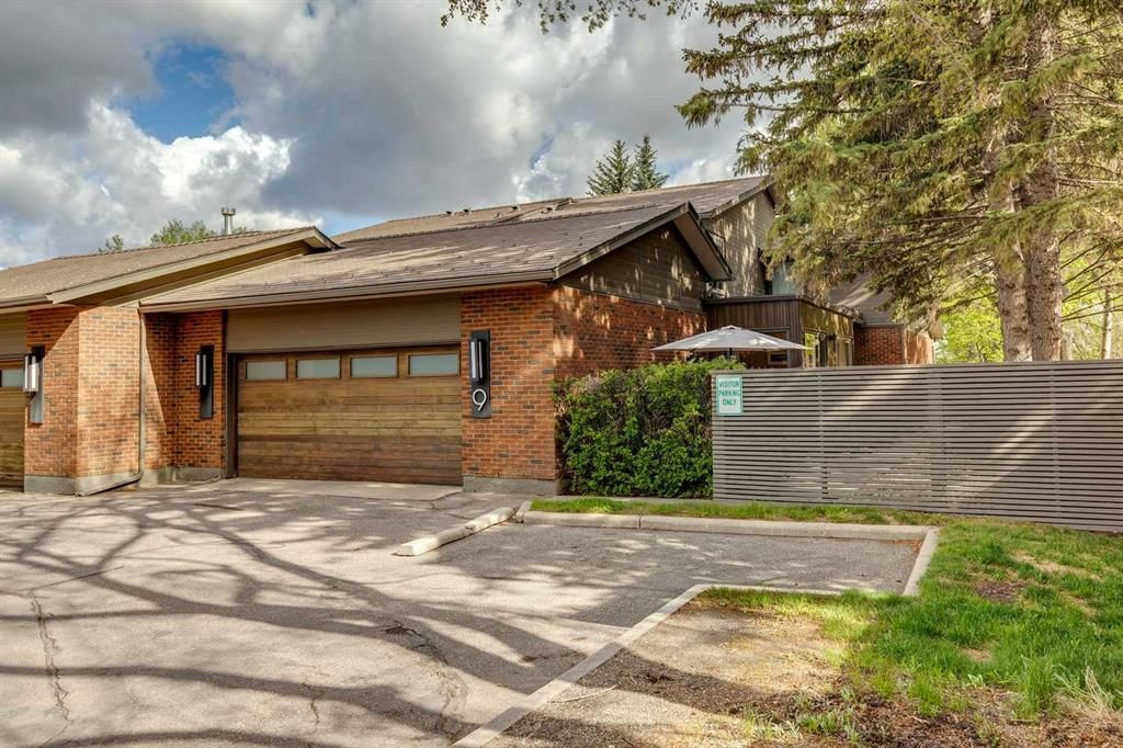 9, 68 Baycrest Place SW, Calgary — photo 2 of 46