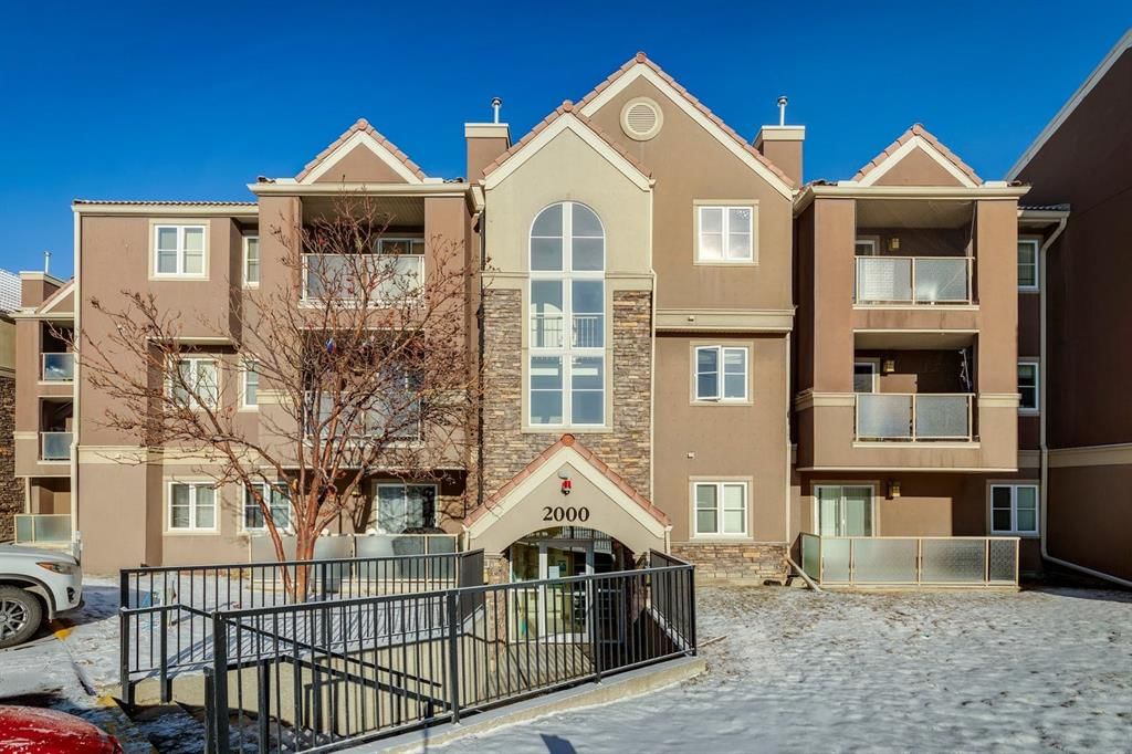 34, 2034 Edenwold Heights NW, Calgary — main listing photo