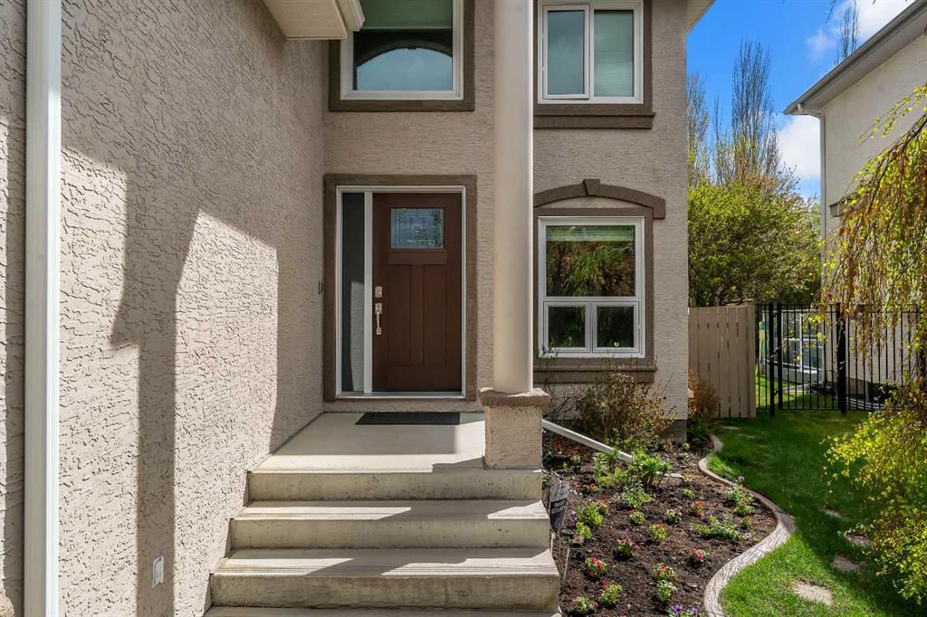 1733 Evergreen Drive SW, Calgary — photo 5 of 41