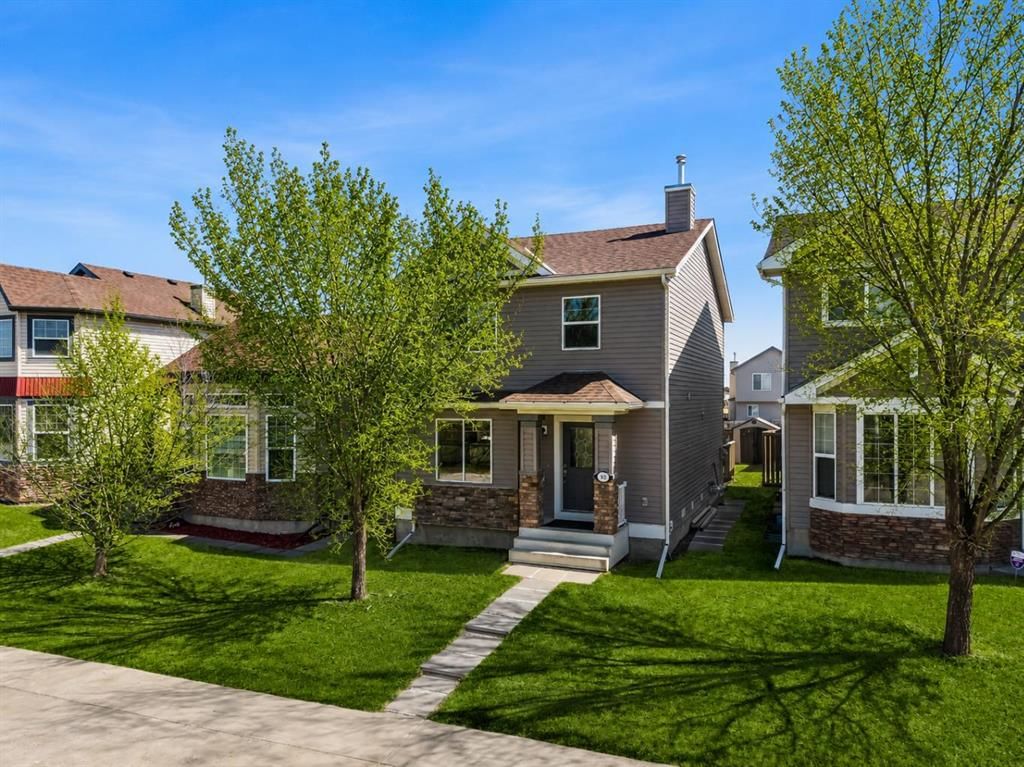 83 Saddlebrook Gardens NE, Calgary — main listing photo