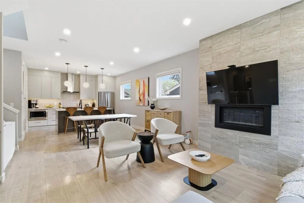 1, 1707 33 Avenue SW, Calgary — main listing photo