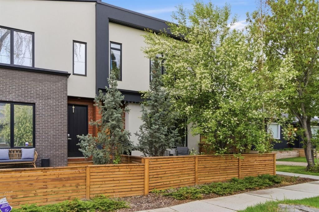 1, 1707 33 Avenue SW, Calgary — photo 2 of 50