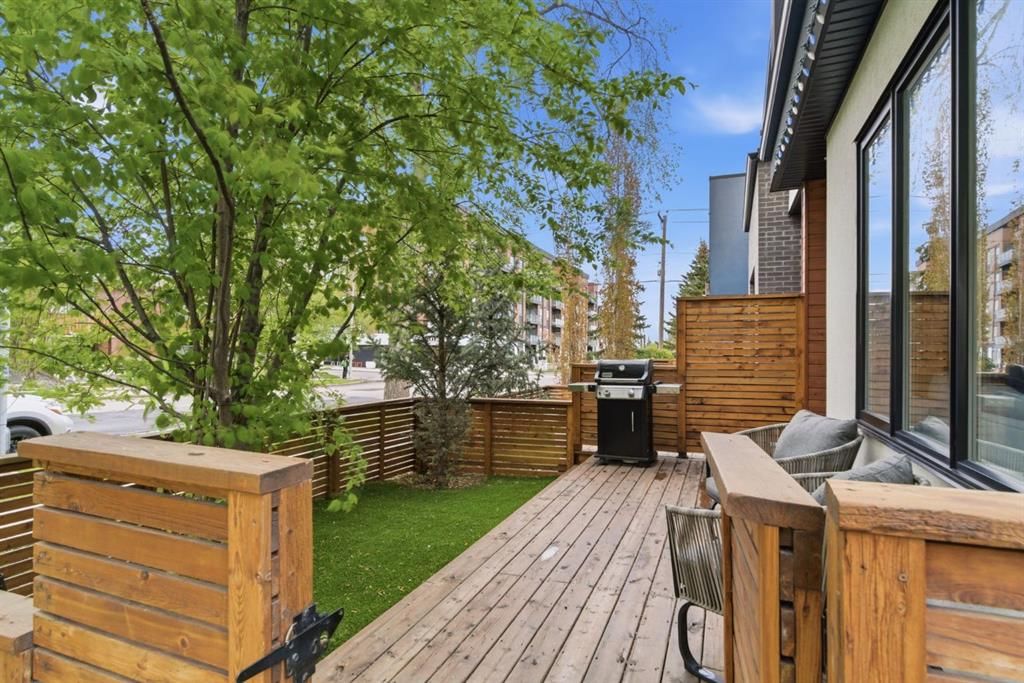 1, 1707 33 Avenue SW, Calgary — photo 4 of 50