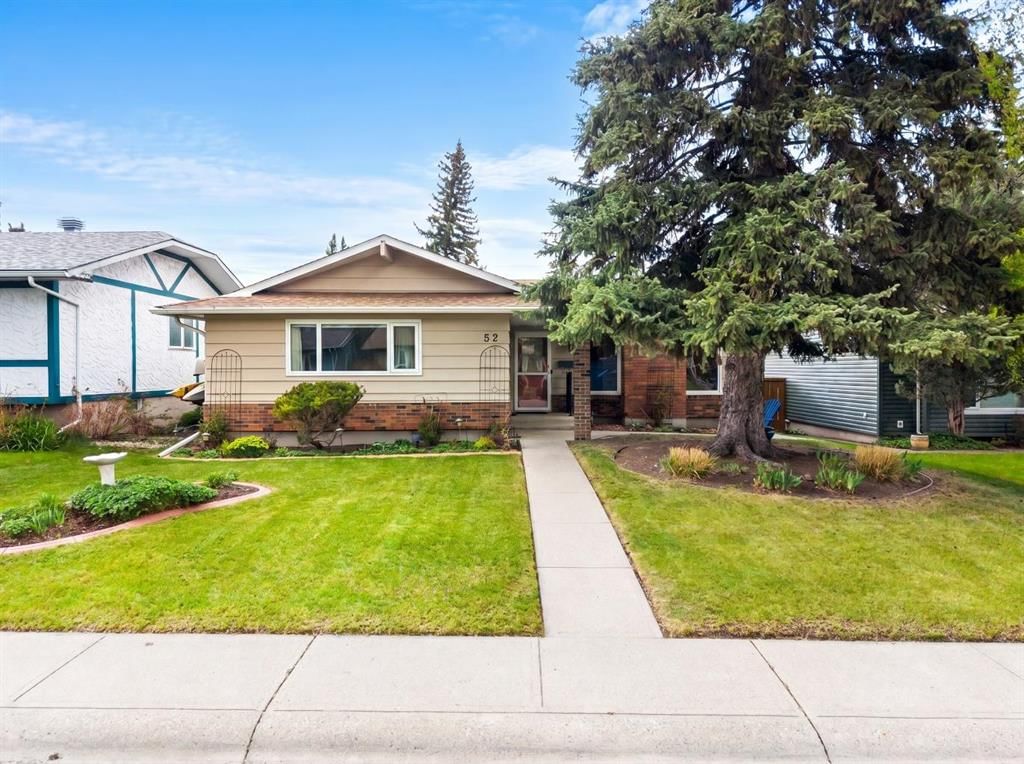 52 Lake Lucerne Close SE, Calgary — main listing photo