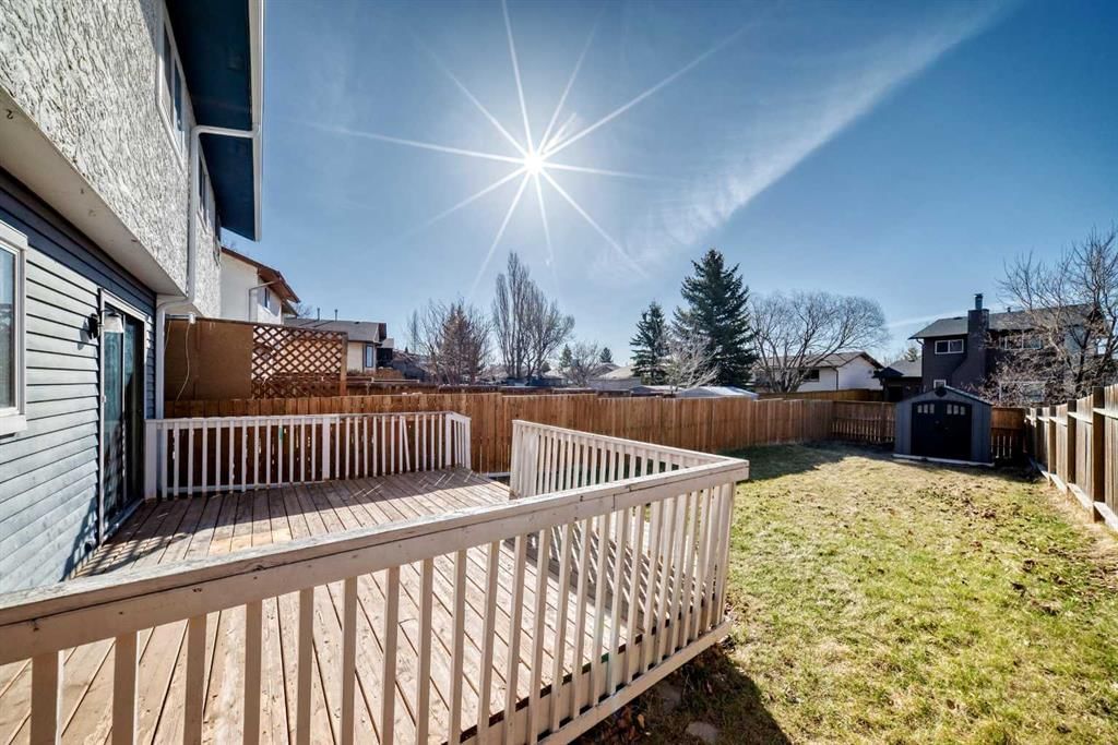 5 Falchurch Road NE, Calgary — photo 5 of 29