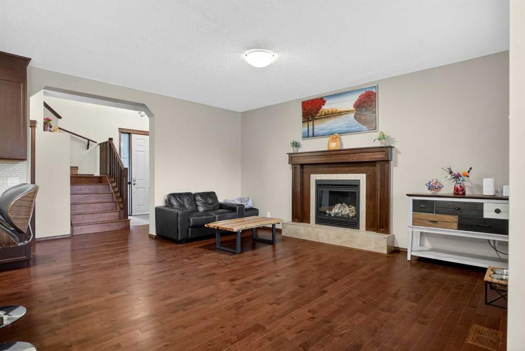 239 Cranarch Landing SE, Calgary — photo 4 of 46