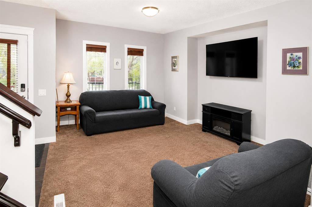 209 Evansdale Landing NW, Calgary — photo 3 of 50