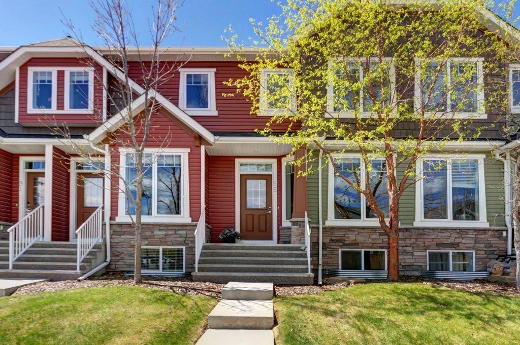 95 Aspen Hills Drive SW, Calgary — main listing photo