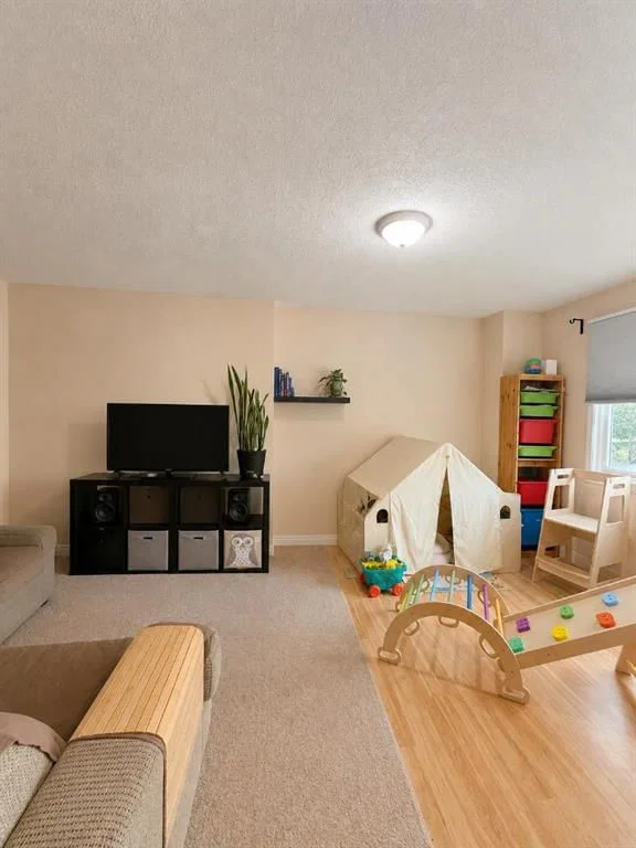 29, 4936 Dalton Drive NW, Calgary — photo 2 of 13