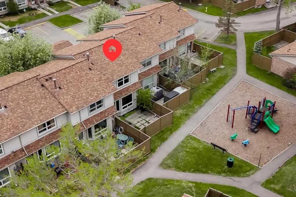 160, 123 Queensland Drive SE, Calgary — photo 2 of 50