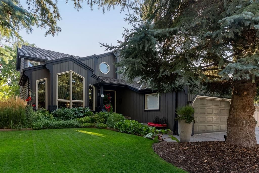 51 Woodridge Close SW, Calgary — main listing photo