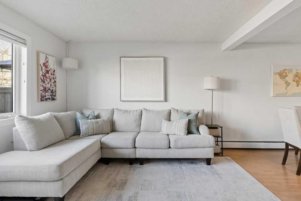 151, 3809 45 Street SW, Calgary — photo 4 of 22