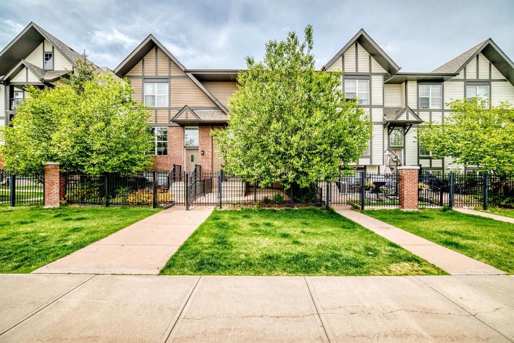 314 New Brighton Villas SE, Calgary — main listing photo