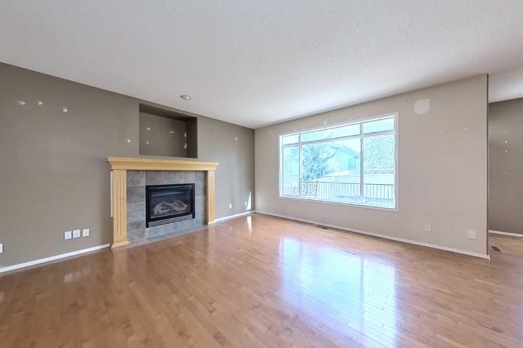 39 Simcoe Terrace SW, Calgary — photo 4 of 37