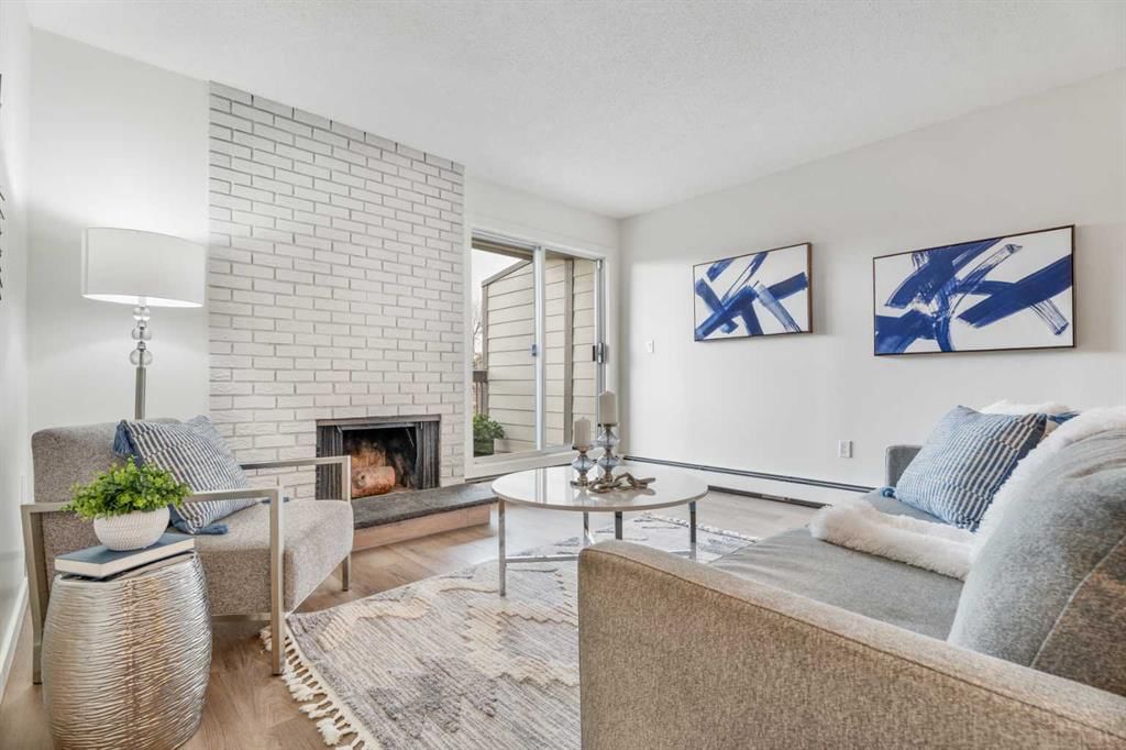 302, 239 6 Avenue NE, Calgary — main listing photo