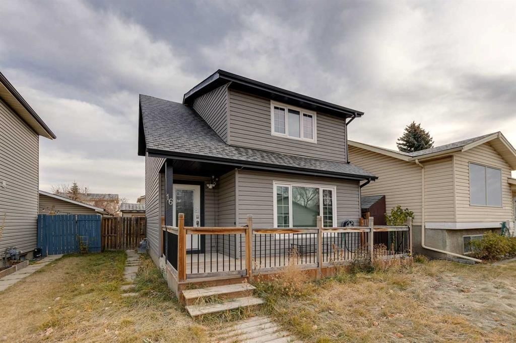 16 Abalone Crescent NE, Calgary — photo 2 of 23