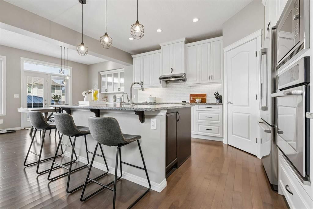 108 Sage Bank Crescent NW, Calgary — photo 5 of 35