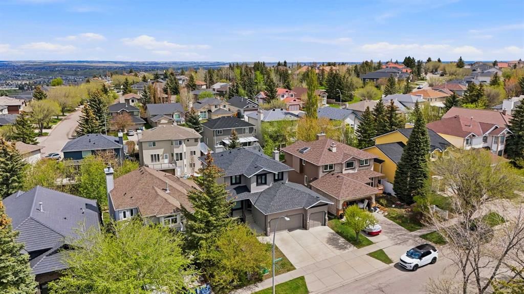 52 Edgebrook Rise NW, Calgary — photo 3 of 49