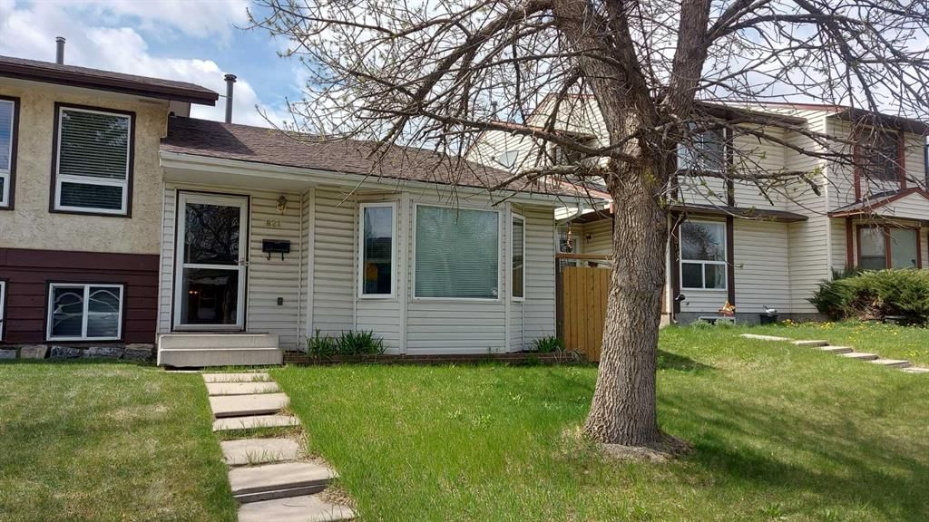 821 Whitemont Drive NE, Calgary — photo 3 of 37