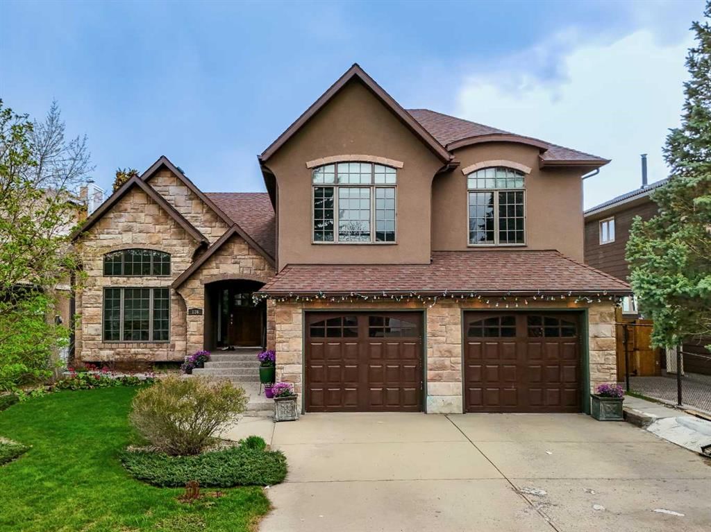 136 Edelweiss Drive NW, Calgary — main listing photo