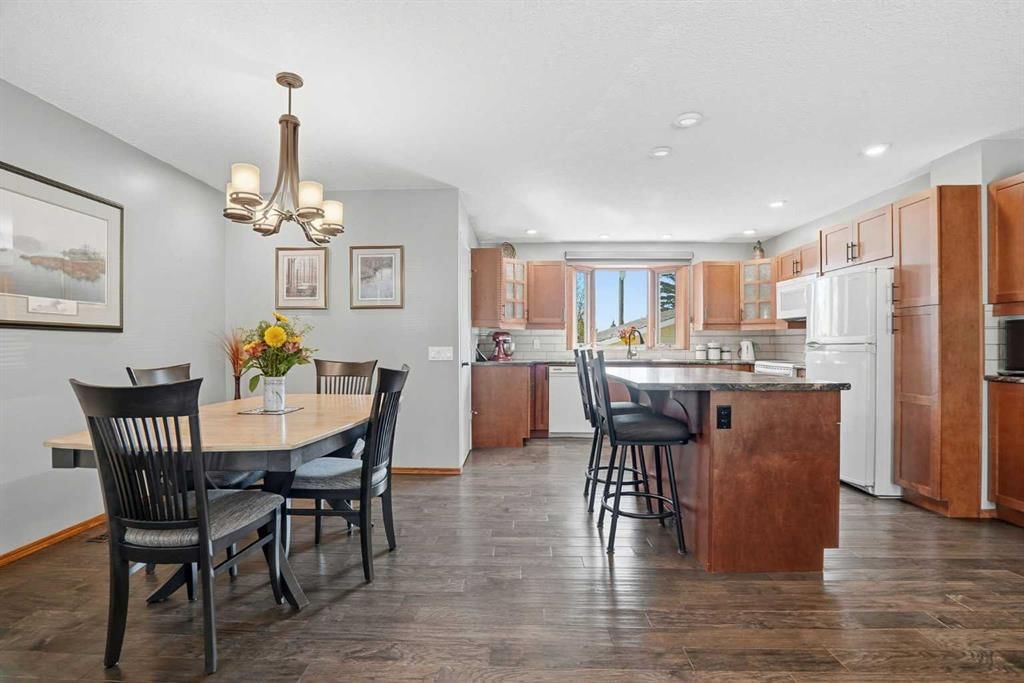6448 Silver Ridge Way NW, Calgary — photo 4 of 32