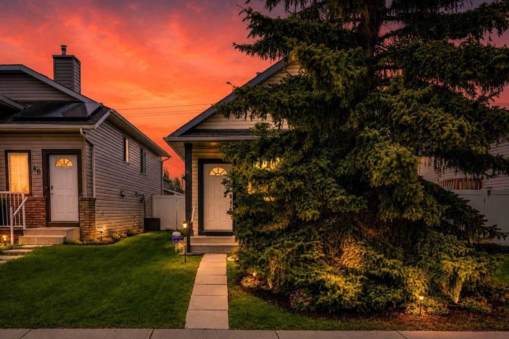 42 Harvest Rose Circle NE, Calgary — main listing photo