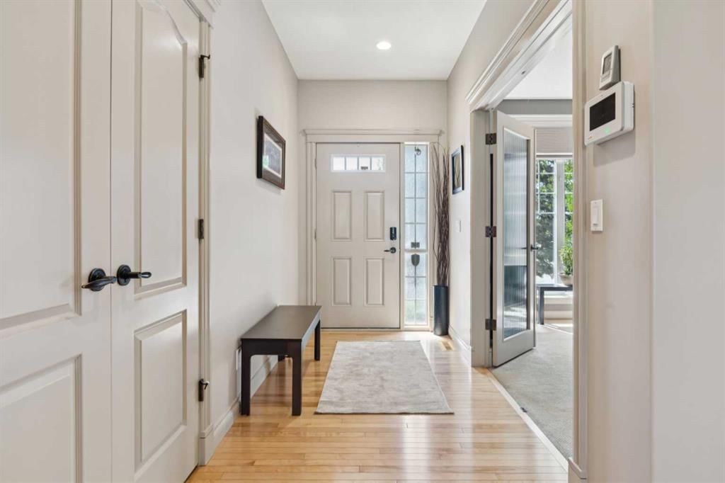 24 Auburn Sound Crescent SE, Calgary — photo 3 of 50
