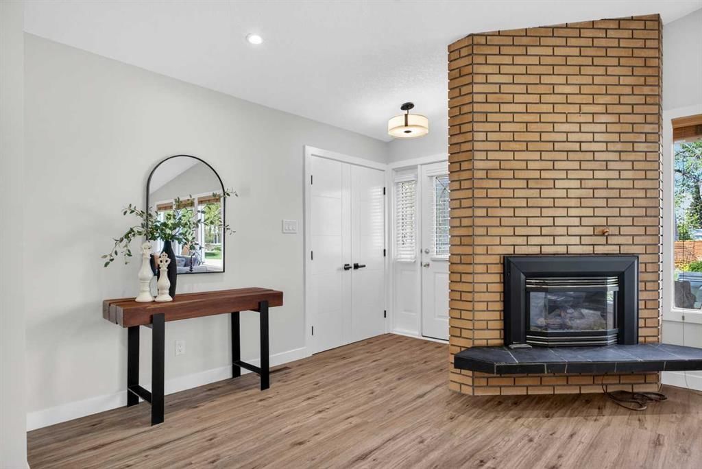 332 Wascana Crescent SE, Calgary — photo 3 of 44