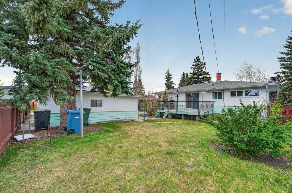 83 Ferncliff Crescent SE, Calgary — photo 4 of 46