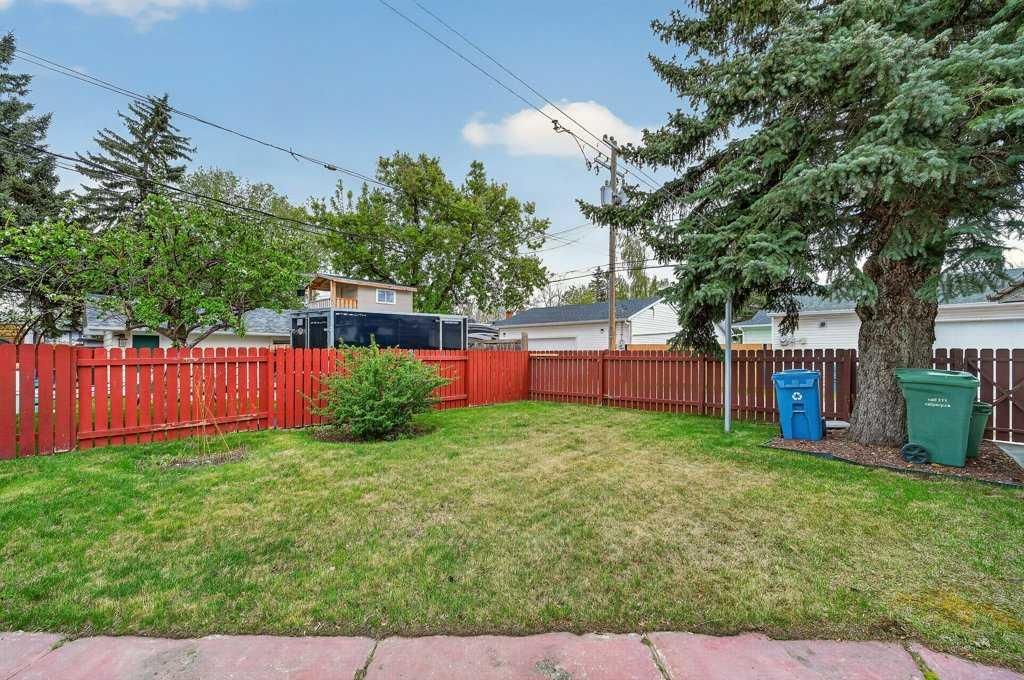 83 Ferncliff Crescent SE, Calgary — photo 5 of 46
