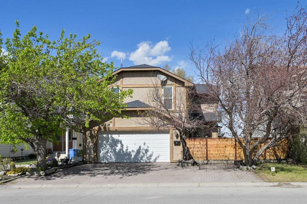 44 Coach Manor Rise SW, Calgary — main listing photo