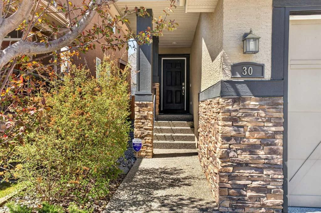 30 Cranarch Circle SE, Calgary — photo 4 of 48