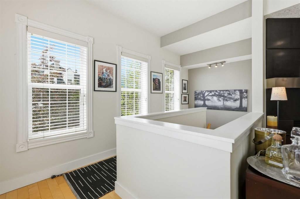 130 Garrison Square SW, Calgary — photo 3 of 50