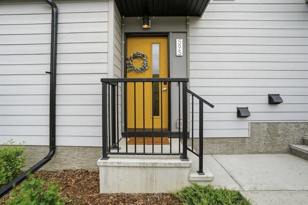595 Evanston Link NW, Calgary — photo 2 of 31