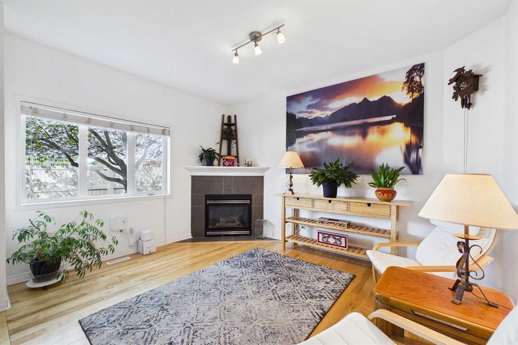 144 Simcoe Place SW, Calgary — photo 4 of 49