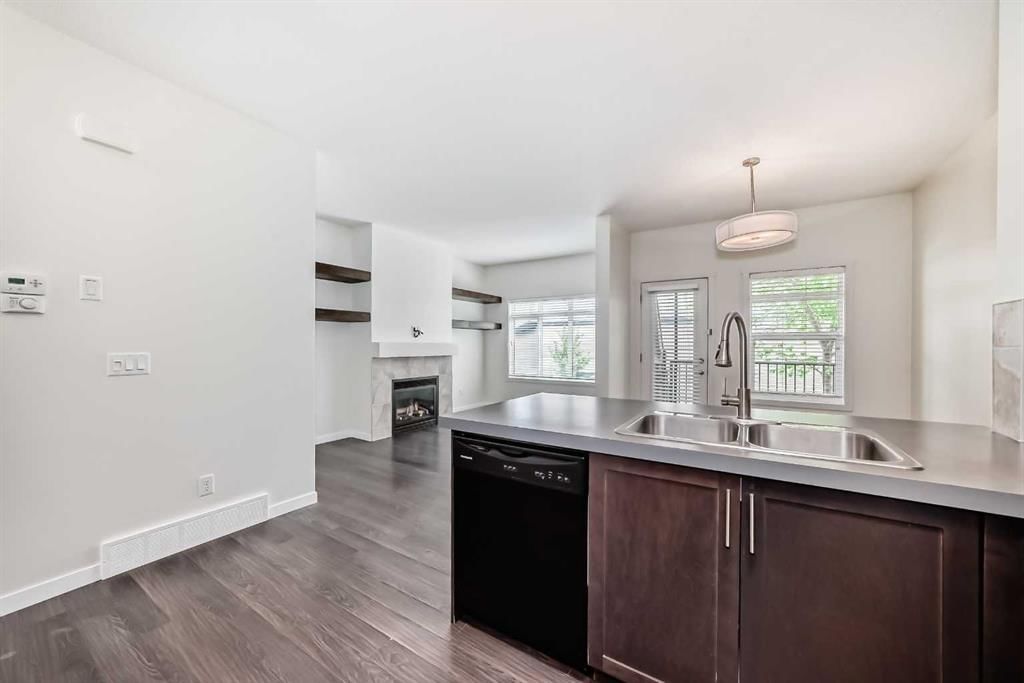 76 Copperpond Landing SE, Calgary — photo 3 of 21