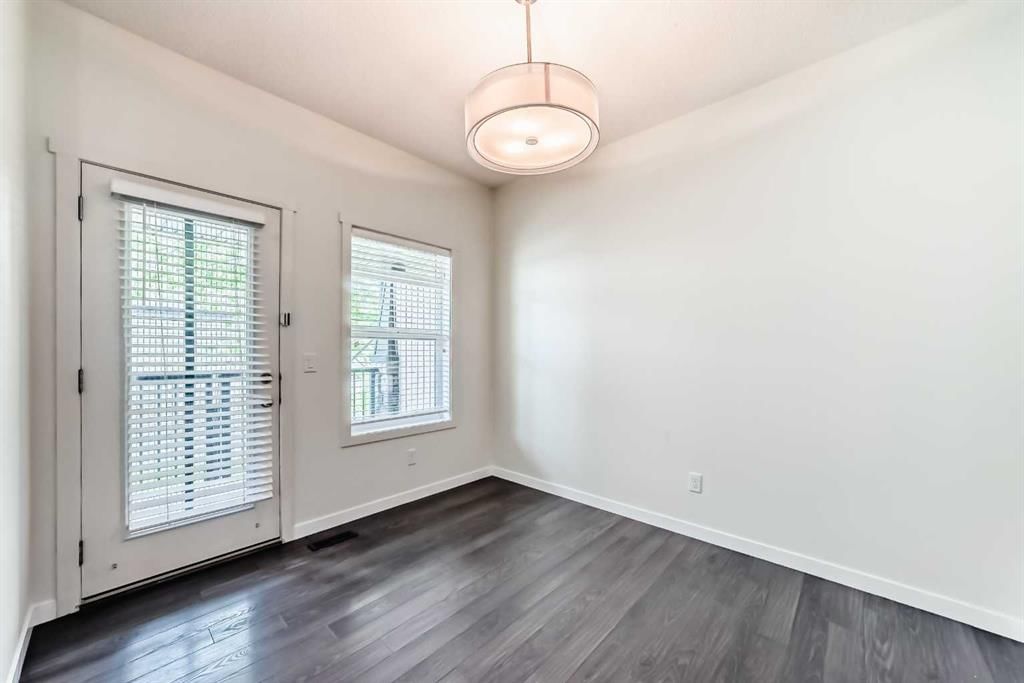 76 Copperpond Landing SE, Calgary — photo 5 of 21