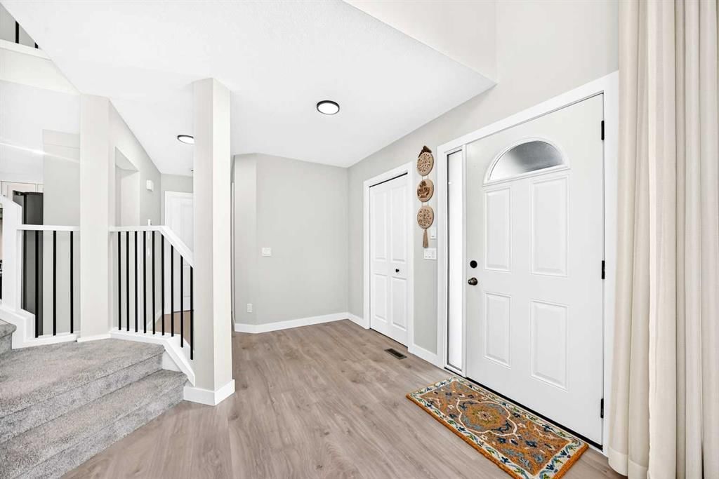 184 Panorama Hills Manor NW, Calgary — photo 3 of 20